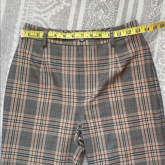 Reformation Franklin Pant in Beige Red Tartan - Picture 14 of 16